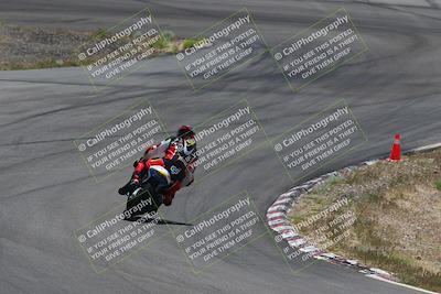 media/Apr-20-2025-AHRMA (Sun) [[393a79c373]]/Race/Group 4/Turn 4b/